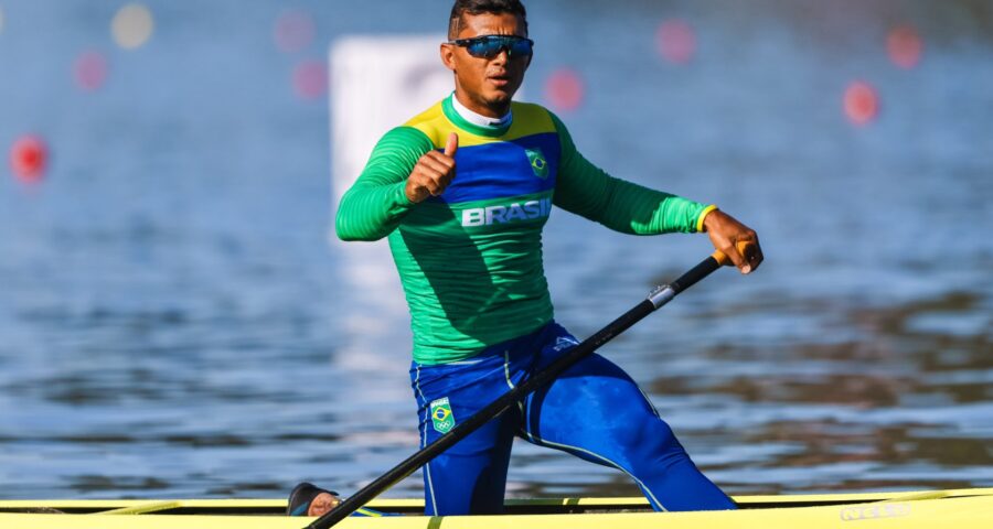 Atleta da canoagem Isaquias Queiroz conquista vaga na final do Pan - Foto: Reprodução/ X @timebrasil