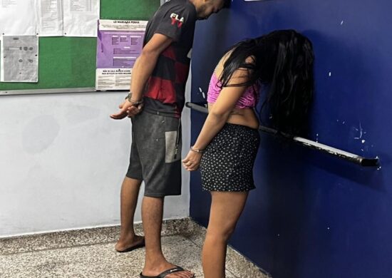 Casal é preso com drogas, em Manaus - Foto: reprodução/WhatsApp