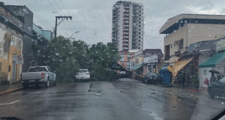 Até meio-dia desta segunda (27), chuva provocou oito ocorrências - Foto: Reprodução/WhatsApp