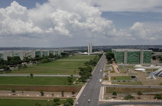 Vista aérea da Esplanada dos Ministérios - Foto: Rafa Neddermeyer/Agência Brasil