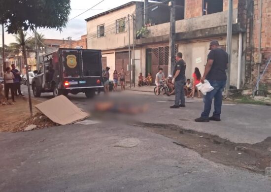 Homem é assassinado a tiros quando retornava para casa em Manaus – Foto: Reprodução/TV Norte Amazonas