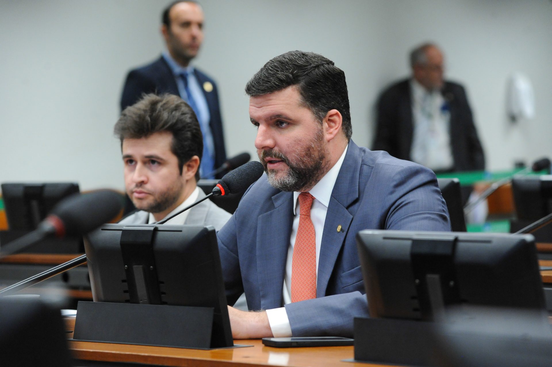 Deputado Pedro Lupion durante a votação de propostas na comissão - Billy Boss/Câmara dos Deputados