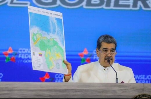 Presidente da Venezuela divulga ‘novo mapa’ do país com inclusão de Essequibo