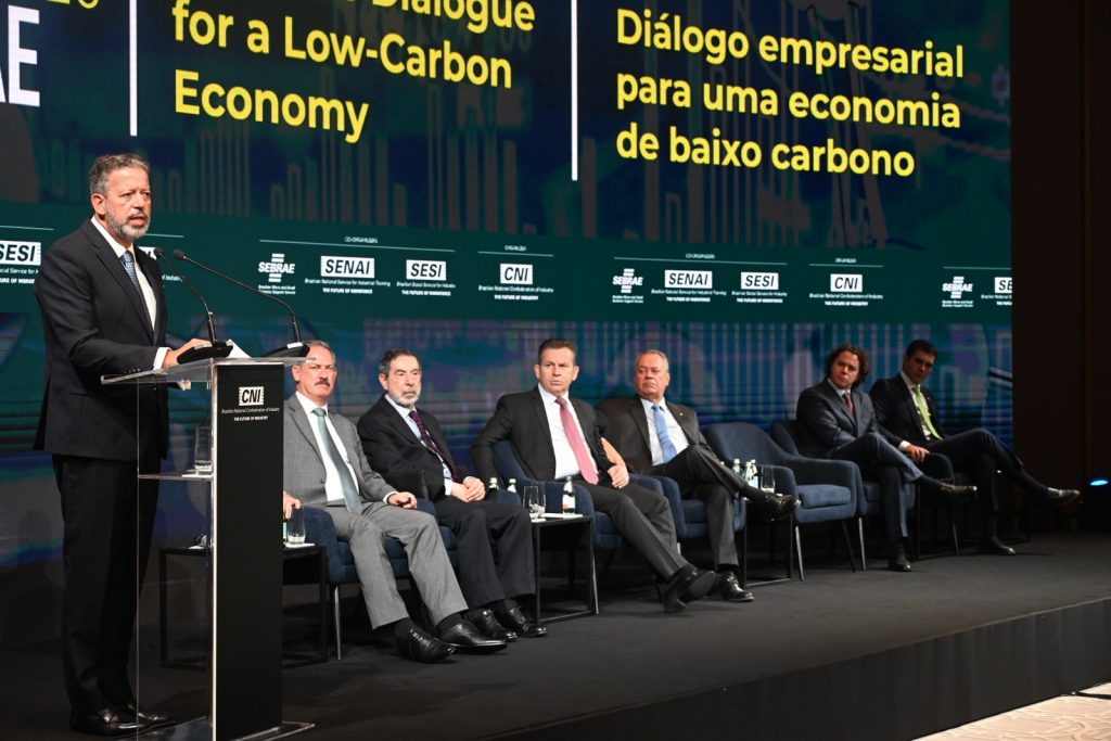 Presidente da Câmara, deputado Arthur Lira durante "Diálogo empresarial para uma economia de baixo carbono" - Foto: Iano Andrade / CNI
