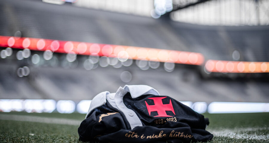 Camisa do Vasco no campo do São Januário no RJ - Foto: Leandro Amorim / Vasco da Gama