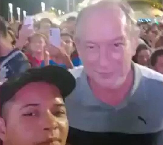 No final do vídeo, Ciro Gomes afirma que agrediu o homem - Foto: Reprodução/Jornal O Povo