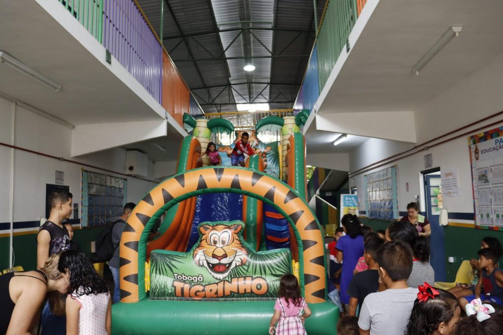 Criançada se divertiu com os brinquedos infláveis – Foto: Francisca Brito/GNC
