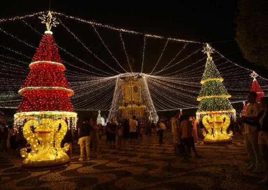 Árvore de Natal do Largo é atração prestigiada pelas famílias manauaras - Foto: Divulgação/Secom