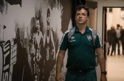 Campeão da Libertadores, Fernando Diniz vai buscar o Mundial com o Fluminense - Foto: Marcelo Gonçalves/Fluminense FC