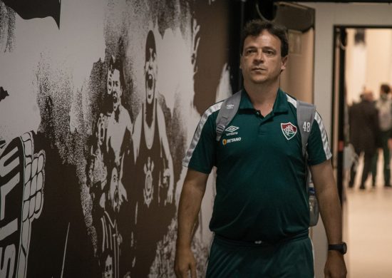 Campeão da Libertadores, Fernando Diniz vai buscar o Mundial com o Fluminense - Foto: Marcelo Gonçalves/Fluminense FC
