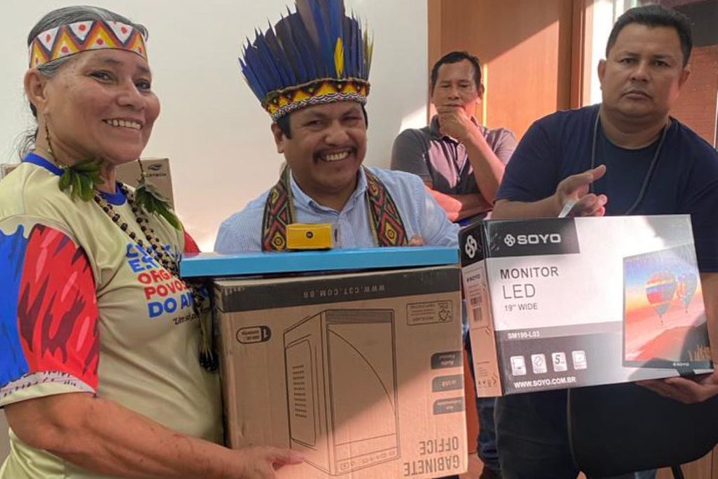 A entrega dos computadores foi realizada na sede da Fundação Estadual dos Povos Indígenas do Amazonas (Fepiam), em Manaus - Foto: Divulgação/Fepiam