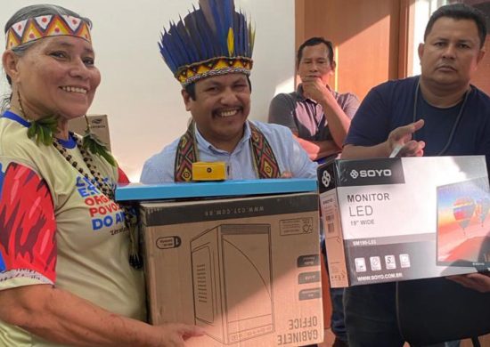 A entrega dos computadores foi realizada na sede da Fundação Estadual dos Povos Indígenas do Amazonas (Fepiam), em Manaus - Foto: Divulgação/Fepiam