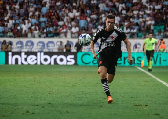 O lateral-esquerdo do Vasco esteve em campo em 37 partidas em 2023- Foto: Leandro/ Amorim Vasco