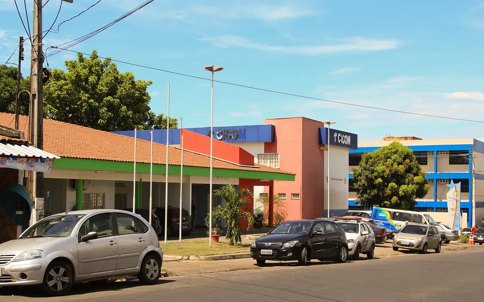 ‘Fofinha do pix’ dá golpe de 15 R$ mil em lojas no centro de Manaus