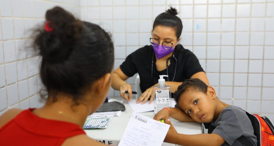 Oferecendo mais de cem serviços gratuitos à população.