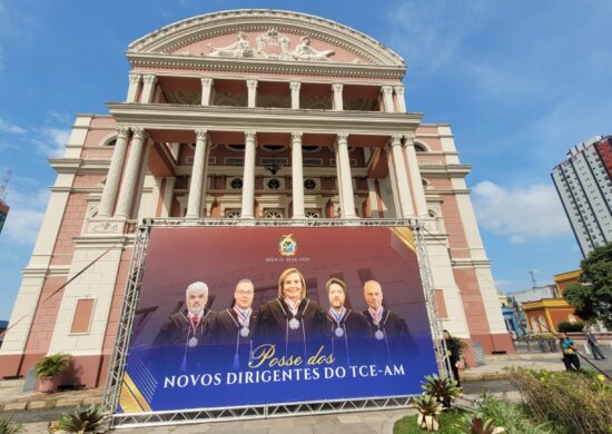 Posse dos novos dirigentes do TCE-AM é realizado no Teatro Amazonas - Foto: Beatriz Braga/Portal Norte