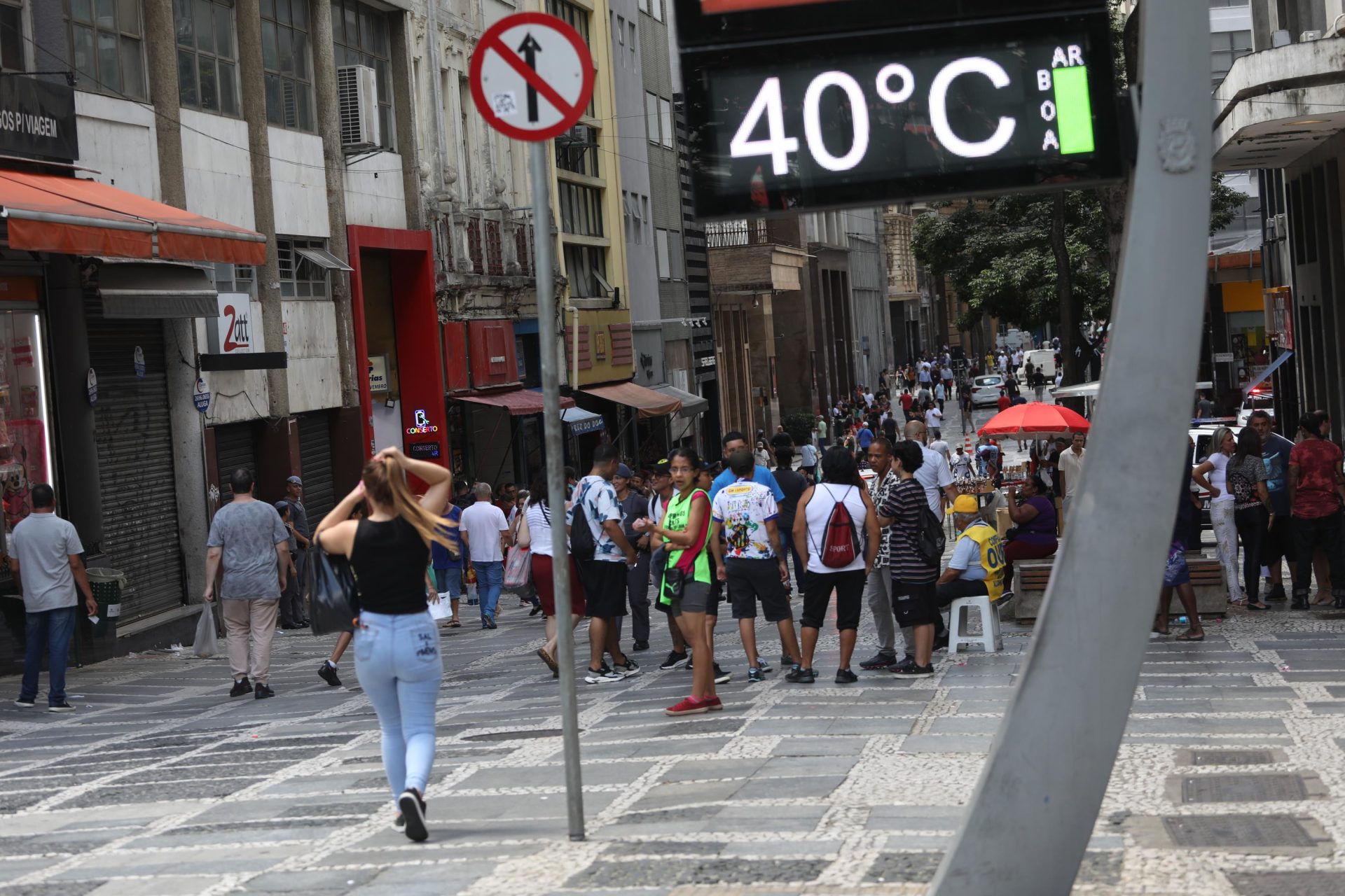 Altas temperatura: Termômetro marca 40°C marca em São Paulo - Foto: Renato S. Cerqueira/ Futura Press/ Estadão Conteúdo