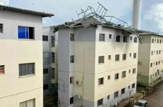 Vídeo Chuva rápida causa estragos em residencial de Palmas no TO