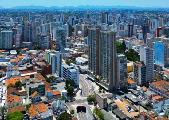 Curitiba, capital do Paraná é uma das cidades onde os imóveis se valorizaram - Foto: Reprodução @curitiba_pmc