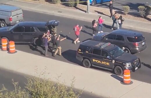 Autor do ataque ao campus de universidade em Las Vegas está morto, segundo polícia - Foto: Reprodução/X @Areyouok8888