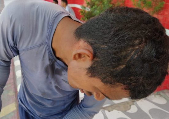 Homem agredido na cabeça se naga a prestar queixa em Boa Vista - Foto: Taígo Araújo