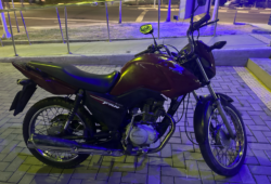 moto com restrição de roubo