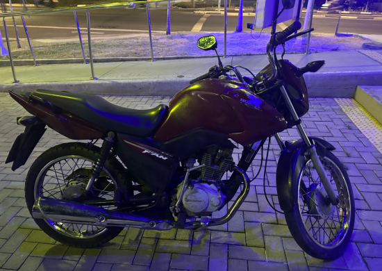 moto com restrição de roubo