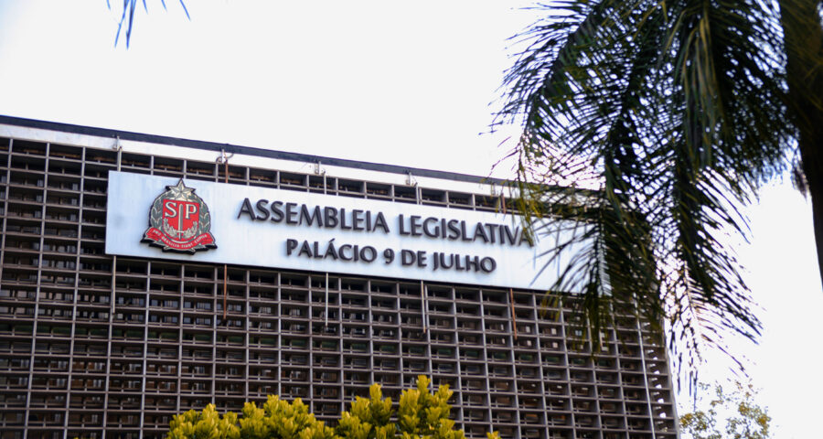 Deputados de SP terão 3º aumento de salário; valor chega a R$ 33 mil