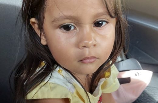 Polícia procura responsáveis por criança encontrada em posto de gasolina no Novo Airão - Foto: Reprodução/WhatsApp