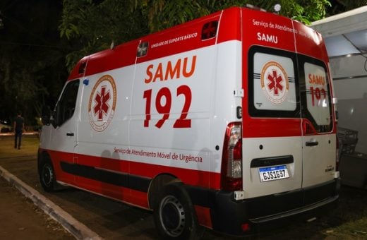 O Serviço de Atendimento Médico de Urgência (Samu) socorreu a vítima, que foi levada ao hospital - Foto: Regiane Rocha/ Secom