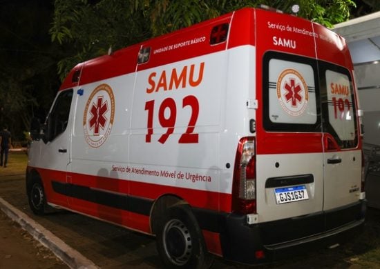 O Serviço de Atendimento Médico de Urgência (Samu) socorreu a vítima, que foi levada ao hospital - Foto: Regiane Rocha/ Secom