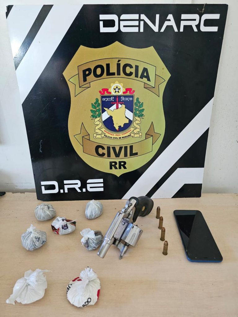 Drogas, arma e munições apreendidas com venezuelano - Foto: Polícia Civil-RR