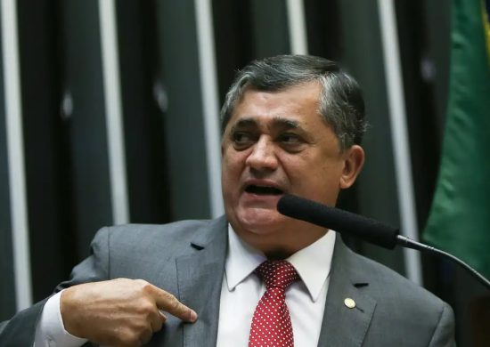 O deputado José Guimarães (PT-CE), que é líder do governo na Câmara, afirmou que deve haver reforma no sistema da Abin -Foto: Marcelo Camargo/Agência Brasil