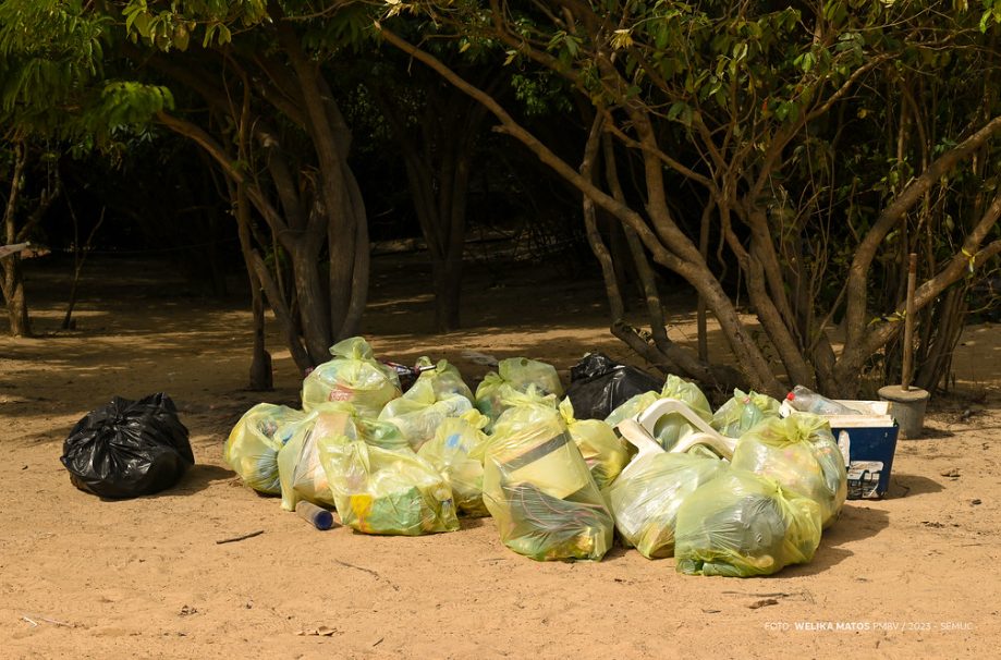 Após festas de fim de ano: Praias de Boa Vista recebem mutirão de limpeza 