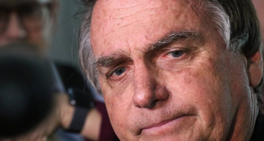 'Posso ser horrível, mas o outro é péssimo', diz Bolsonaro sobre Lula