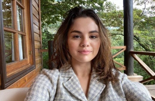 Selena Gomez de 30 anos, posou ao natural sem filtros