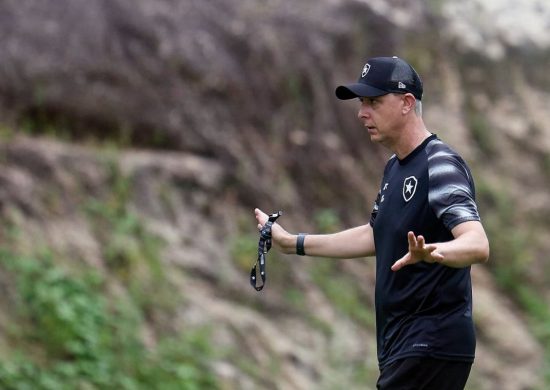 Tioago Nunes preparou o Botafogo para se manter na ponta da tabela do Carioca - Foto: Vitor Silva / BFR