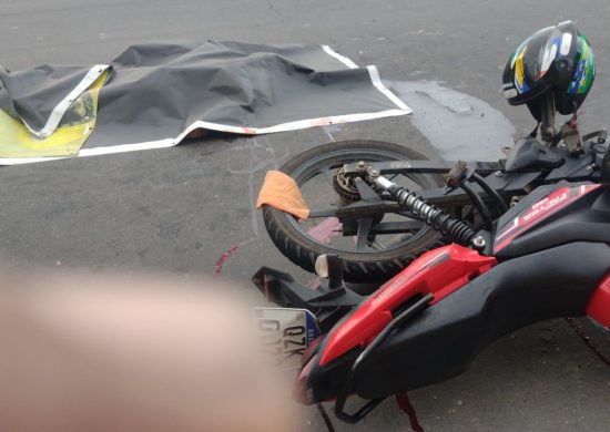 Acidente de moto na Estrada do Tarumã deixou um morto - Foto: Reprodução/WhatsApp