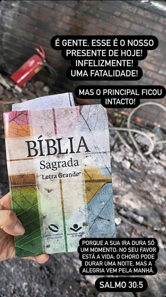 churrascaria-encontra-biblia-incendio-manaus-foto-reproducao-instagram