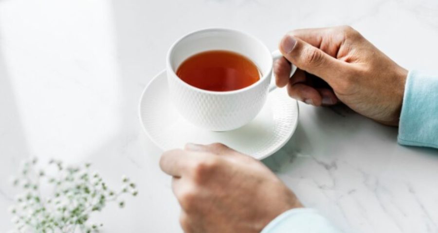 O chá de mulungu é eficiente para ajudar no alívio de quadros como insônia, estresse e ansiedade.