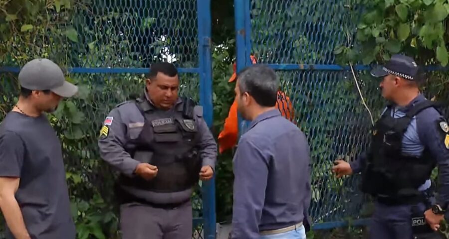 Há suspeita de que corpo tenha sido enterrado de cabeça para baixo - Foto: Reprodução/TV Norte Amazonas