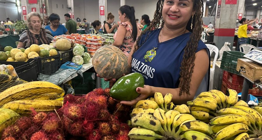 Durante o Carnaval de Manaus 2024, os consumidores podem aproveitar as feiras de produtos regionais - Foto: Divulgação/Ruth Jucá/ADS