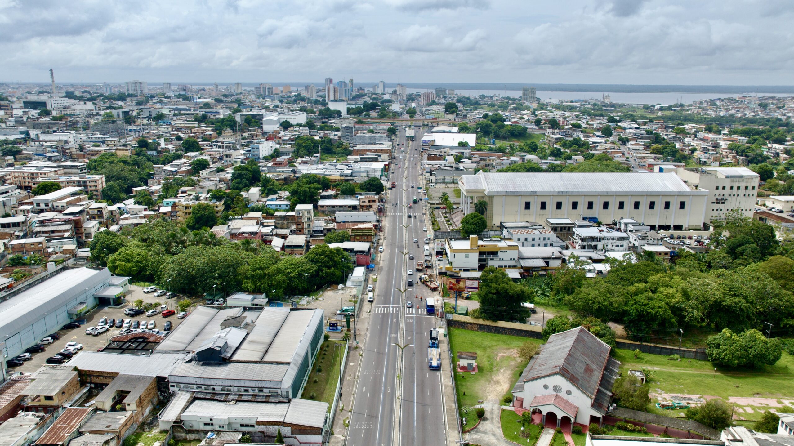 Avenida Constantino Nery será interditada - Foto: Márcio Melo e Victor Hugo/Seminf