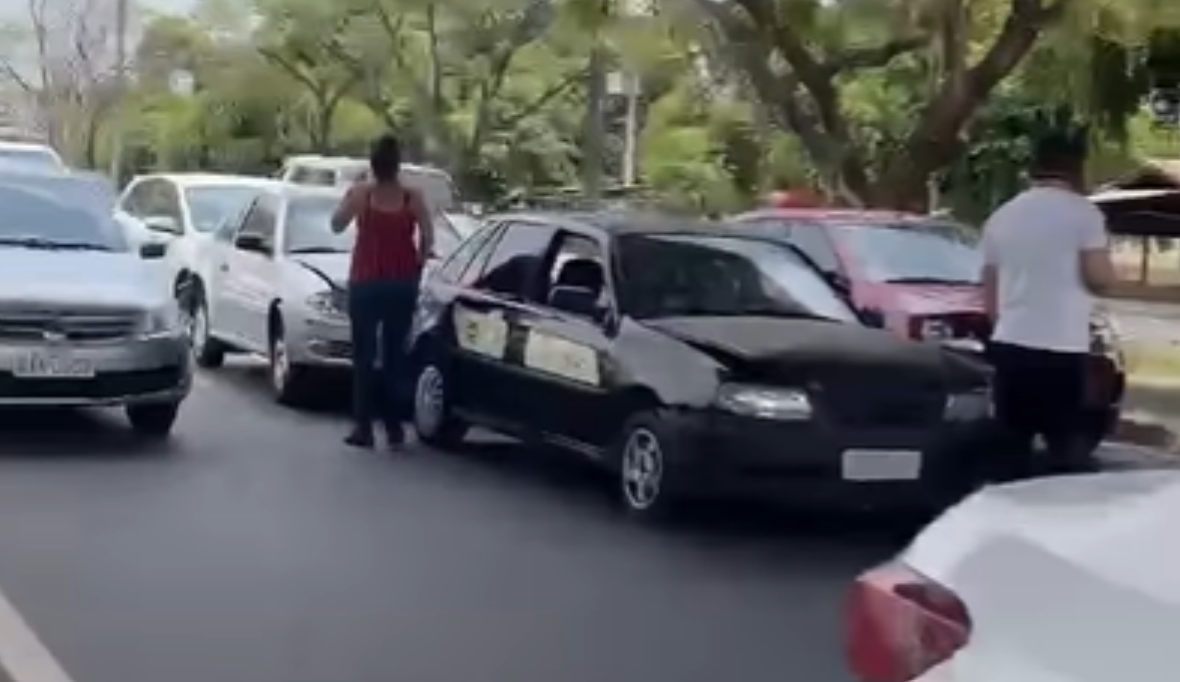 Acidente com quatro carros em Boa Vista -RR - Foto: Reprodução