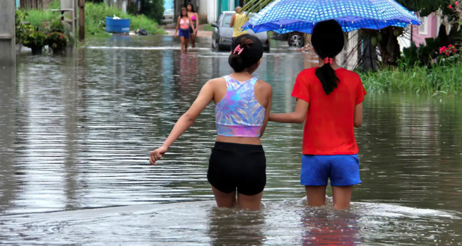 Chuva Macapá adia início das aulas