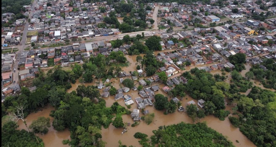 Cinco escolas públicas servem como abrigo a quase 300 pessoas atingidas pelas águas do Rio Acre - Foto: Maciel Soares