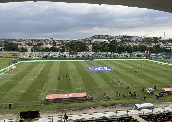 Fluminense e Bangu nesta quinta-feira (1º), no Estádio Luso-brasileiro - Foto: Reprodução/ X @Victorg_Lessa