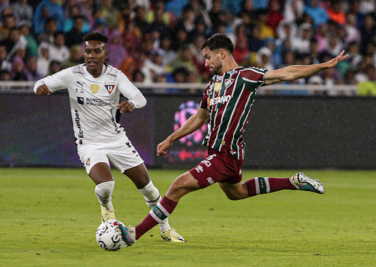 Fluminense e LDU no jogo de ida da Recopa, em Quito - Foto: Reprodução/Marcelo Gonçalves/Fluminense FC