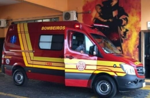 O corpo do idoso foi encontrado carbonizado dentro do imóvel