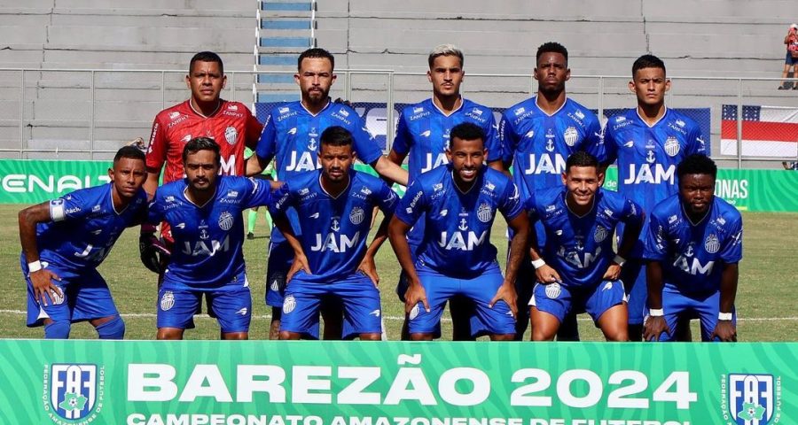O elenco do São Raimundo antes do jogo contra o Manauara no Barezão 2024- Foto: Reprodução/Instagram @saoraimundoam